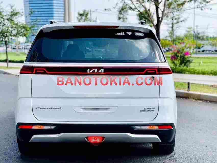 Cần bán xe Kia Carnival Signature 2.2D 2021 Số tự động màu Trắng