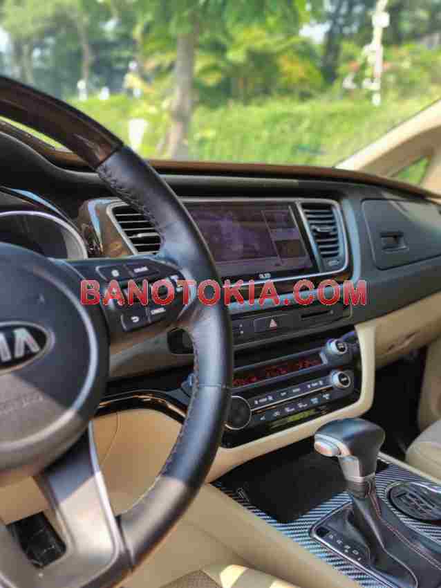 Cần bán gấp Kia Sedona 2.2 DAT Luxury đời 2019, màu Trắng