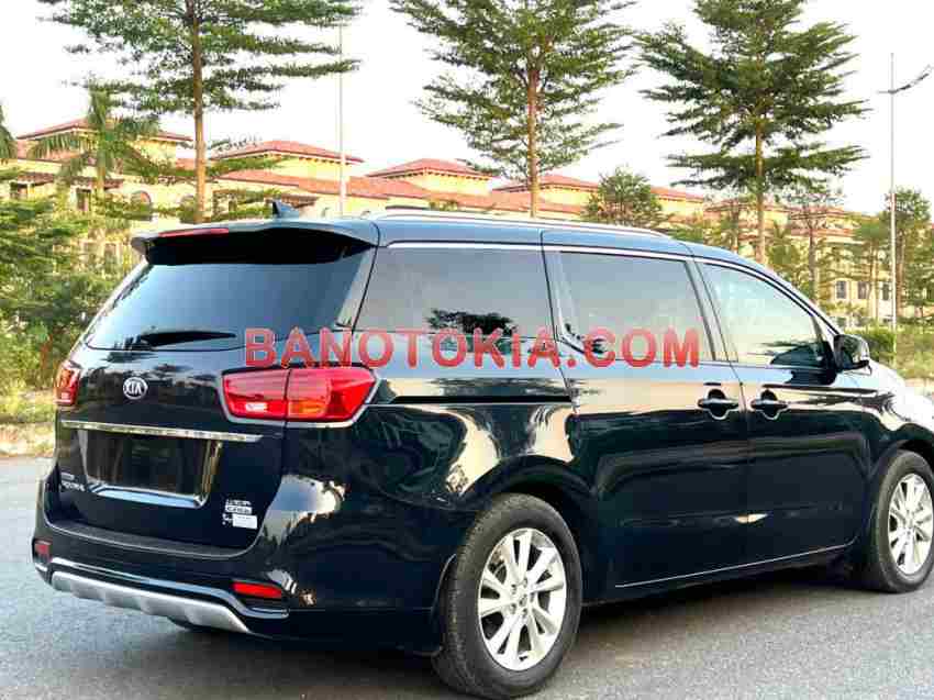 Bán Kia Sedona 2.2 DAT Luxury, màu Đen, Máy dầu, 2020