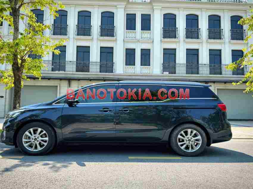 Kia Sedona 2.2 DAT Luxury năm 2019 cần bán