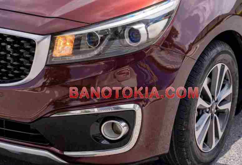 Cần bán gấp xe Kia Sedona 2.2L DATH 2016 màu Đỏ