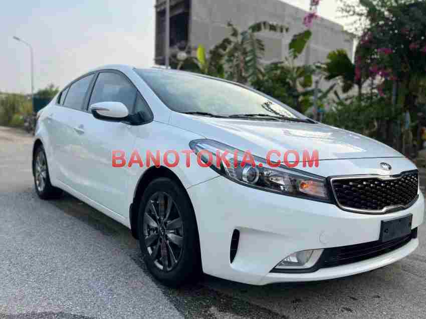 Cần bán Kia Cerato 1.6 MT đời 2016