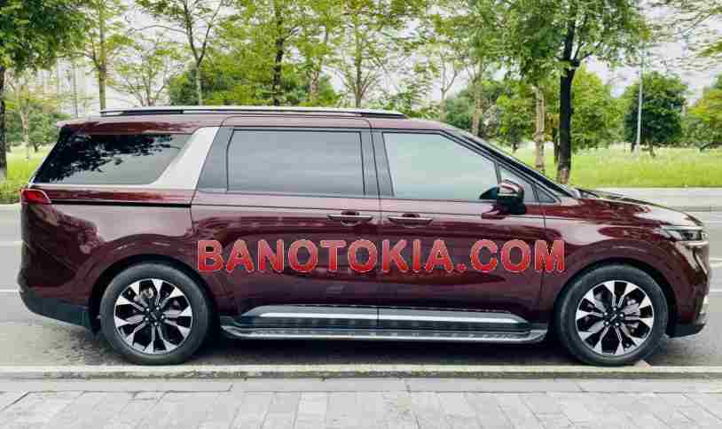 Cần bán Kia Carnival Signature 2.2D đời 2022