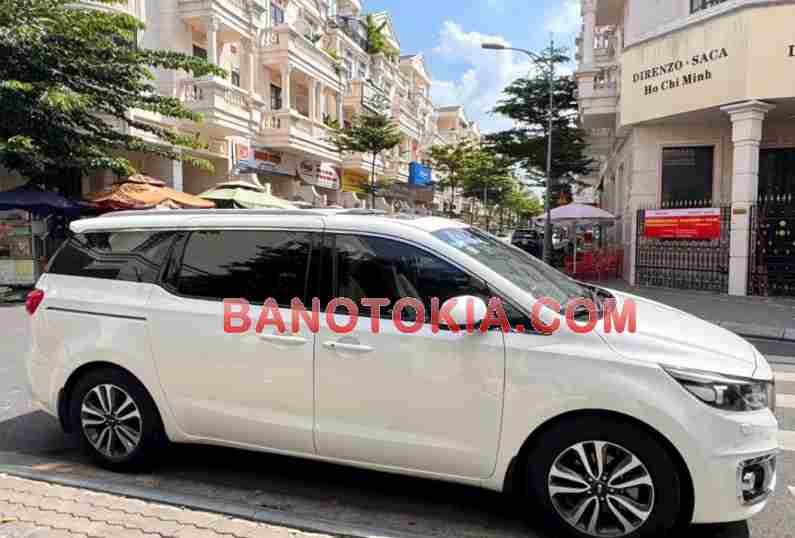 Cần bán Kia Sedona 3.3L GATH Máy xăng 2016 màu Trắng