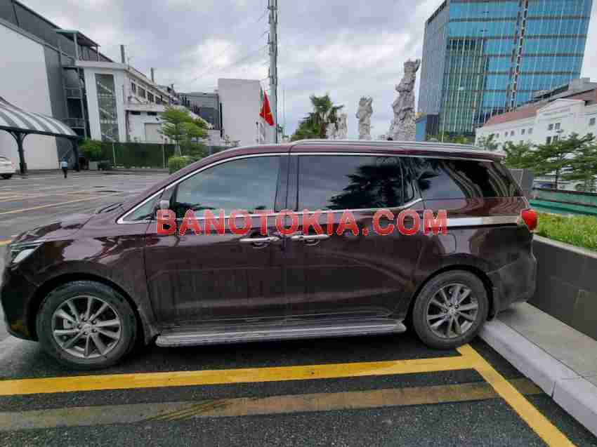 Kia Sedona 2.2 DAT Luxury 2019, xe đẹp, hết ý