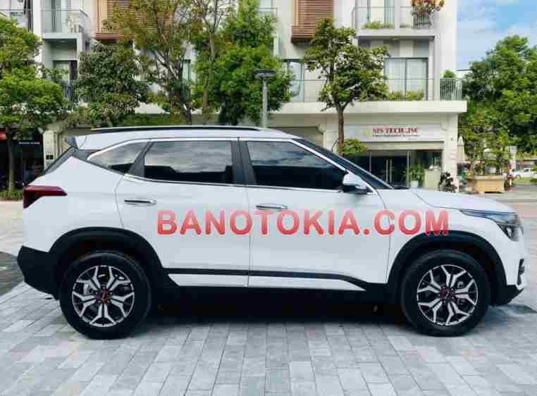 Bán Kia Seltos Deluxe 1.4 AT 2022 - Trắng