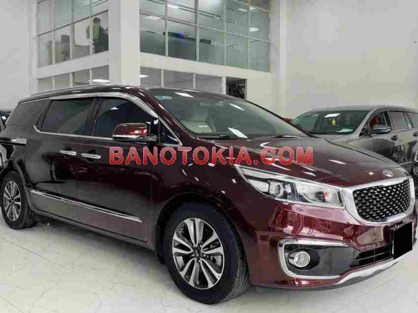 Cần bán gấp Kia Sedona 2.2L DATH đời 2018, màu Đỏ