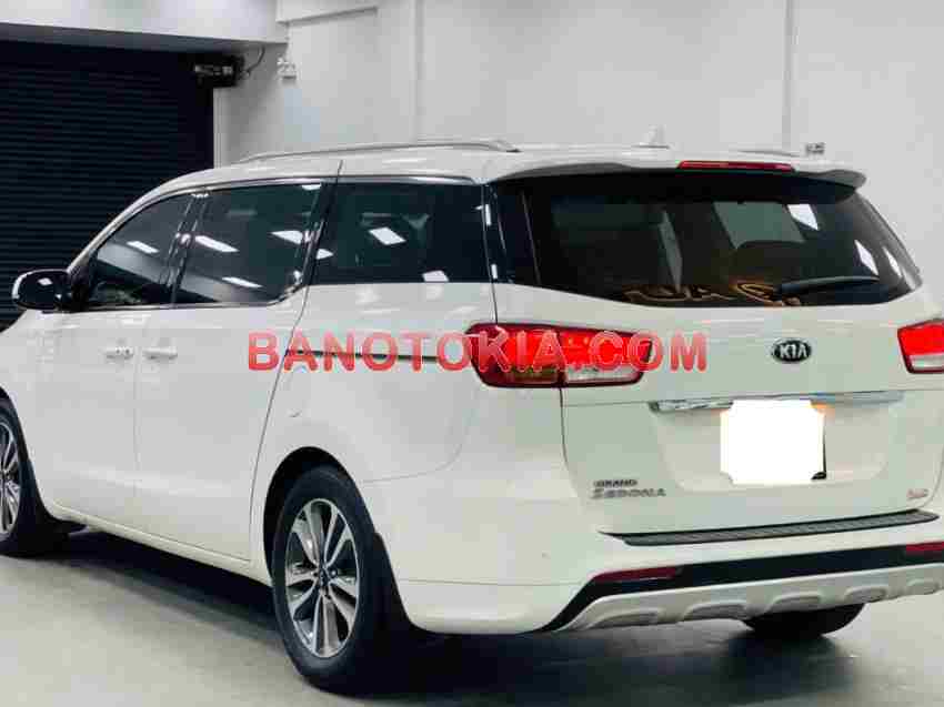 Cần bán nhanh Kia Sedona 3.3L GATH 2016 cực đẹp