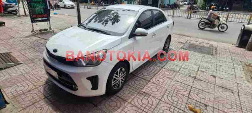 Cần bán gấp xe Kia Soluto 1.4 AT Deluxe 2019 màu Trắng