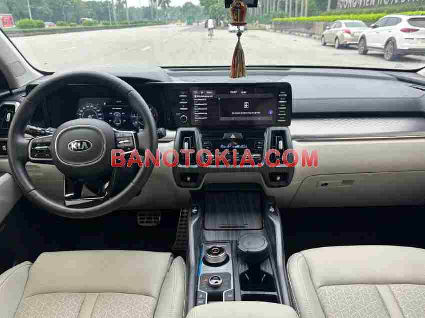 Cần bán gấp Kia Sorento Signature 2.2 AT AWD đời 2022, màu Đen