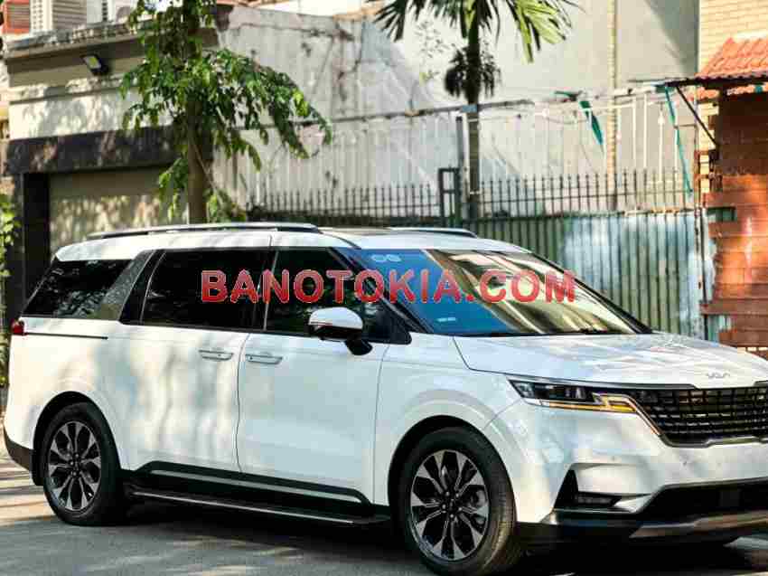 Cần bán gấp xe Kia Carnival Signature 2.2D 2022 màu Trắng