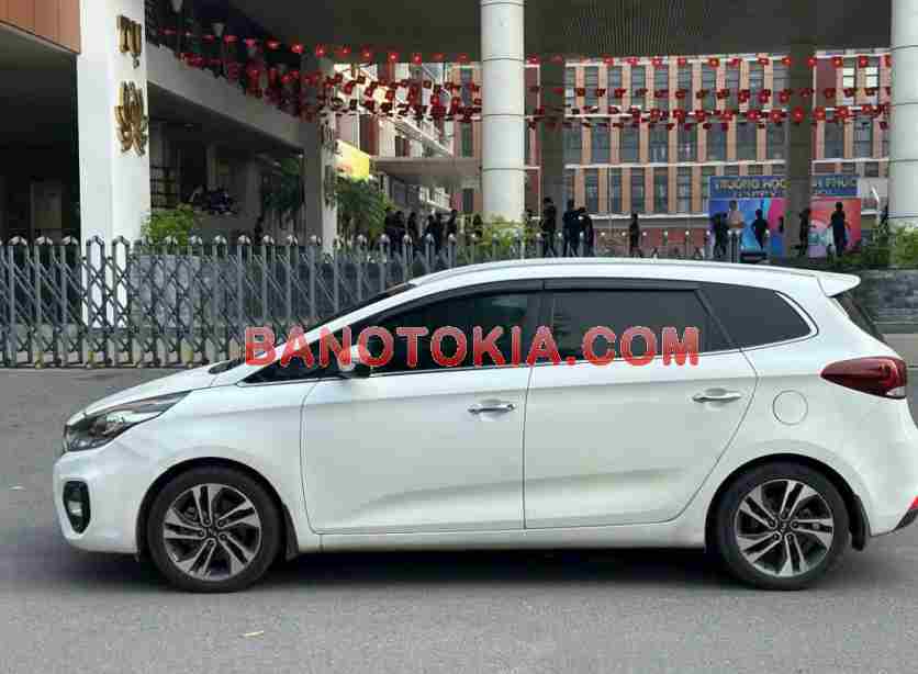 Cần bán xe Kia Rondo GAT đời 2016