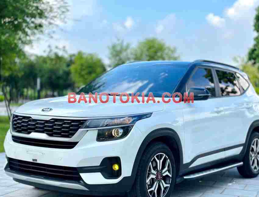 Cần bán gấp xe Kia Seltos Deluxe 1.4 AT năm 2021, màu Trắng, Số tự động