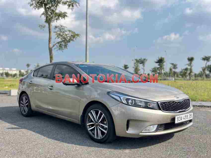 Cần bán gấp Kia Cerato 2.0 AT 2016 - Xe đẹp - Giá tốt