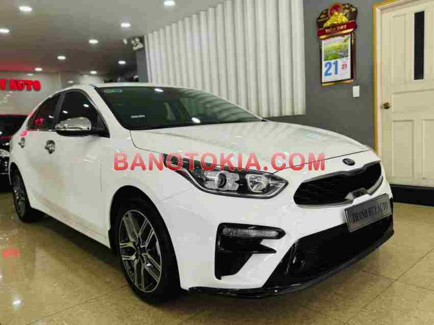 Cần bán gấp Kia Cerato 1.6 AT Luxury 2019 - Xe đẹp - Giá tốt