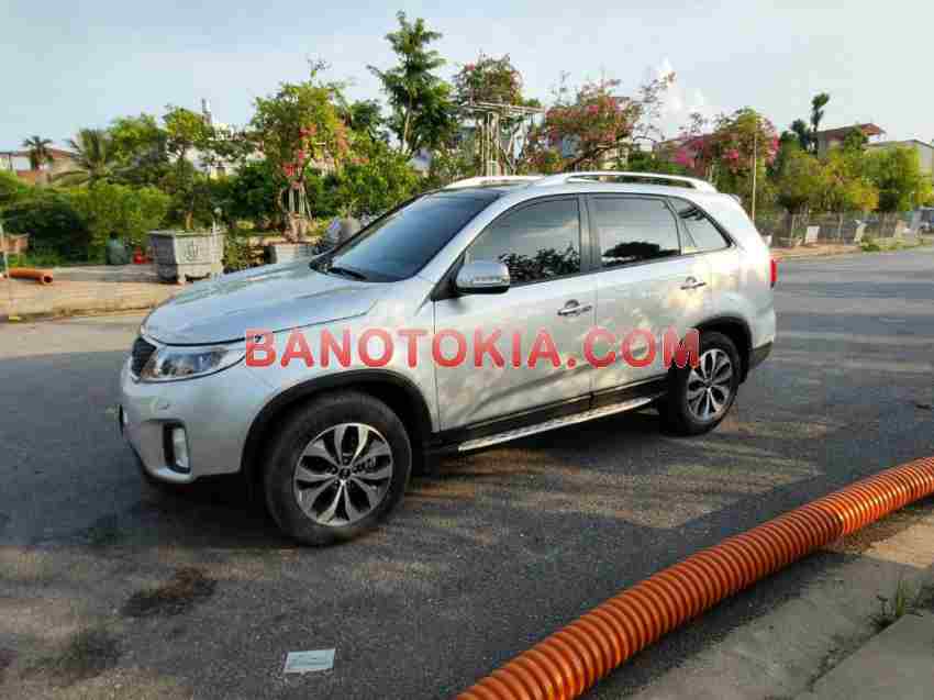 Cần bán xe Kia Sorento DATH năm 2017 màu Bạc cực đẹp