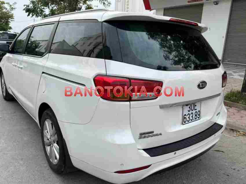 Kia Sedona 2.2L DAT 2016, xe đẹp, hết ý