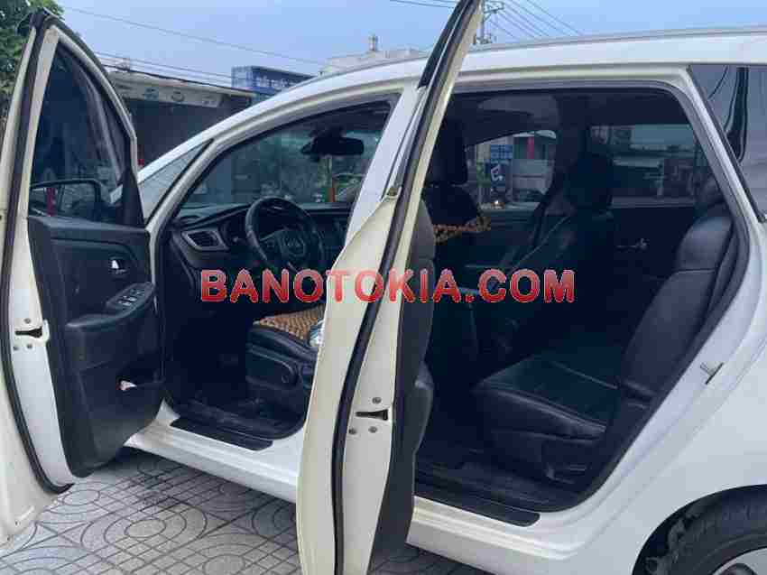 Cần bán Kia Rondo DAT 2016 - Số tự động