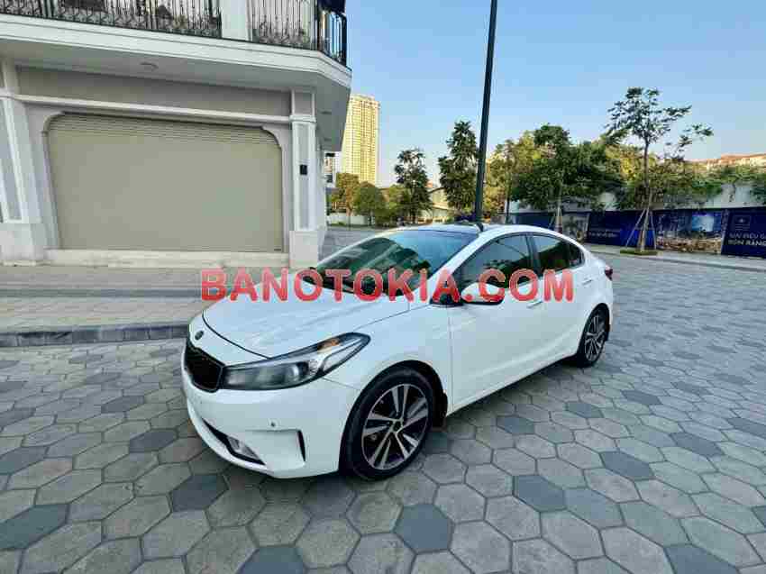 Cần bán gấp xe Kia Cerato 2.0 AT năm 2017, màu Trắng, Số tự động