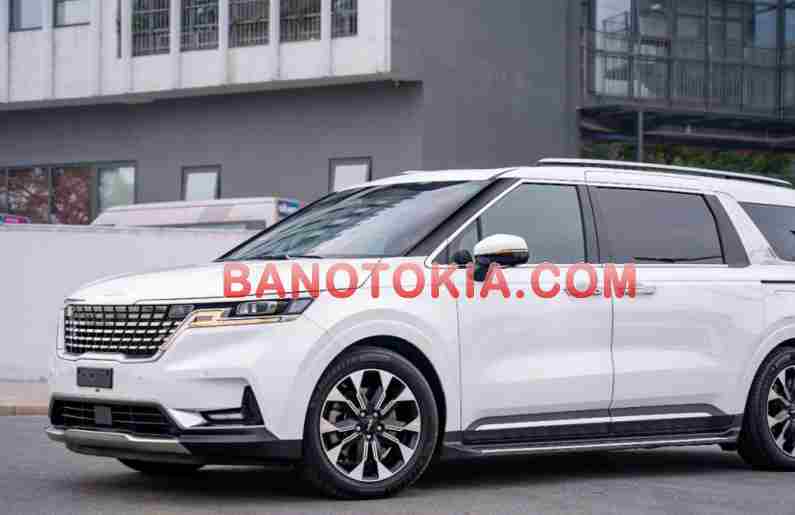 Cần bán xe Kia Carnival Signature 3.5G màu Trắng 2022