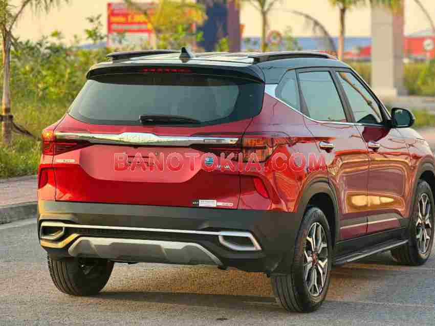 Cần bán xe Kia Seltos Luxury 1.4 AT màu Đỏ 2023