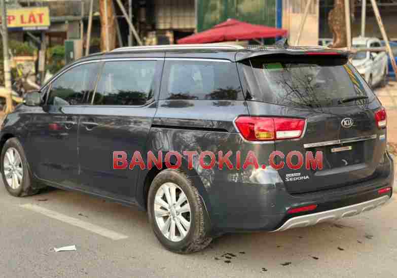 Cần bán Kia Sedona 3.3L GATH 2016, xe đẹp giá rẻ bất ngờ