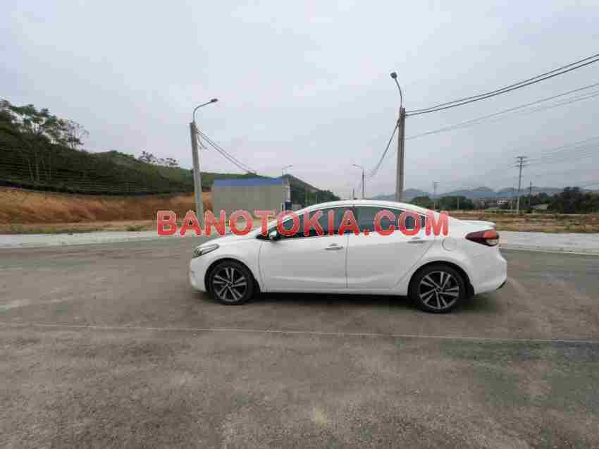 Cần bán gấp xe Kia Cerato 2.0 AT năm 2018, màu Trắng, Số tự động