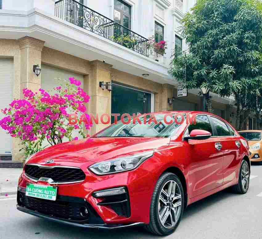 Cần bán gấp Kia Cerato 1.6 AT Luxury đời 2020, màu Đỏ