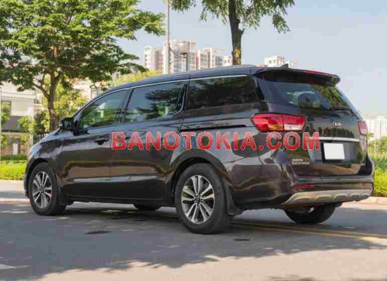 Cần bán gấp xe Kia Sedona 2.2L DATH năm 2018, màu Nâu, Số tự động