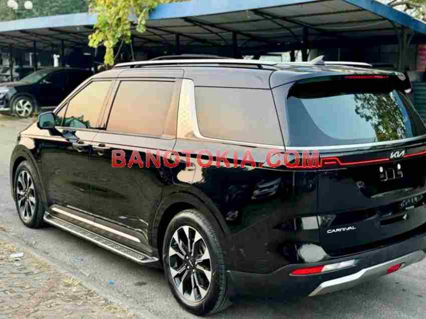 Cần bán xe Kia Carnival Signature 2.2D màu Đen 2022