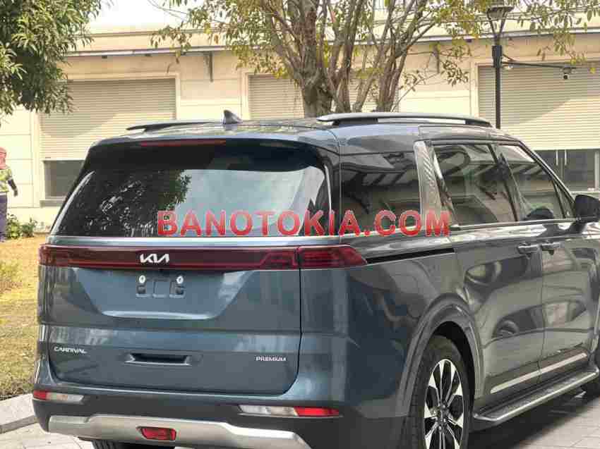 Cần bán gấp xe Kia Carnival Premium 2.2D 2022 màu Xanh