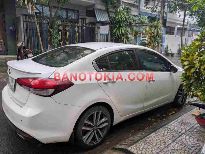 Cần bán Kia Cerato 1.6 AT đời 2016