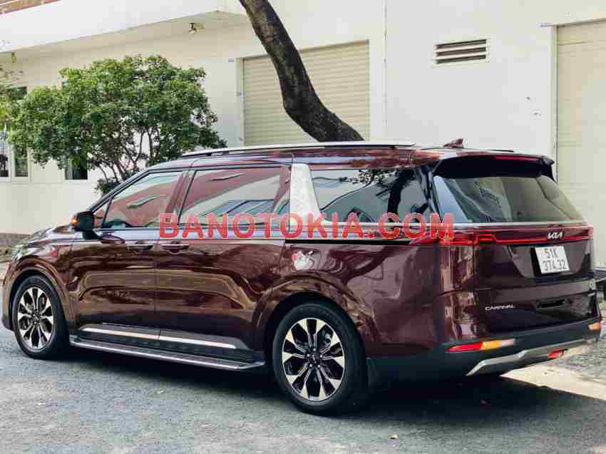 Cần bán gấp xe Kia Carnival Signature 2.2D năm 2022, màu Đỏ, Số tự động