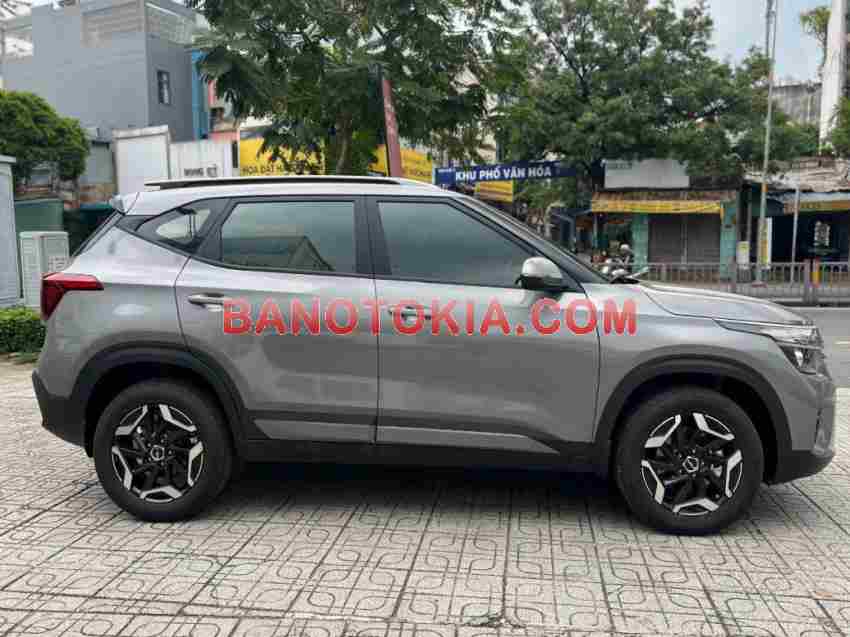 Bán xe Kia Seltos Deluxe 1.5 AT 2024, màu Xám