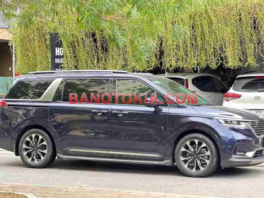 Kia Carnival Signature 2.2D năm 2022 cần bán