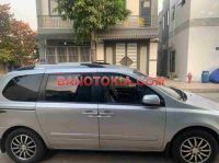 Cần bán Kia Carnival 2.7 MT Máy xăng 2010 màu Bạc