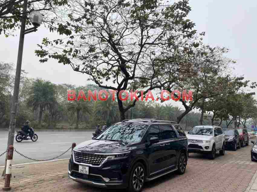 Cần bán gấp Kia Carnival Signature 3.5G đời 2021, màu Đen