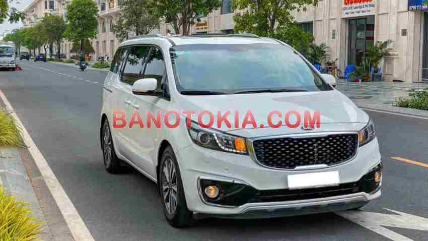 Bán Kia Sedona 2.2L DATH, màu Trắng, Máy dầu, 2018