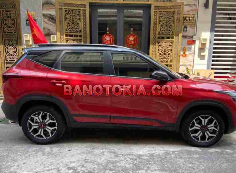 Cần bán gấp Kia Seltos Deluxe 1.4 AT đời 2023, màu Đỏ