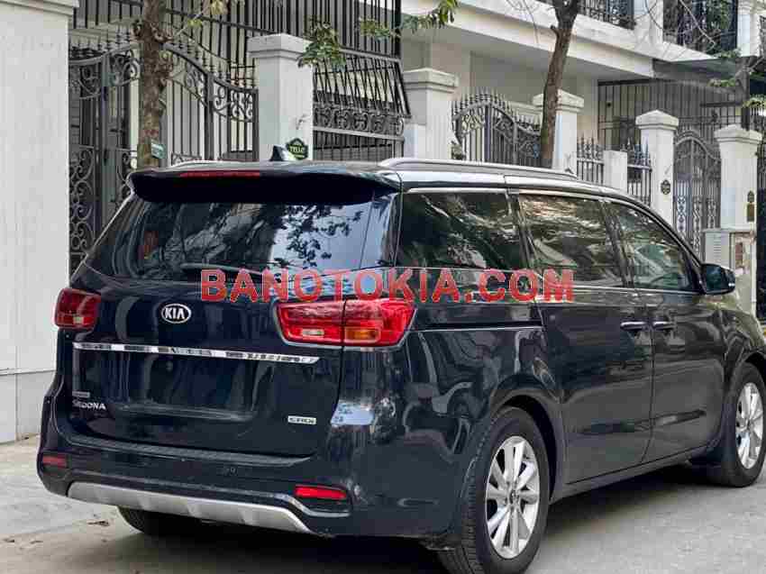 Kia Sedona 2.2 DAT Luxury 2020 Máy dầu, xe đẹp