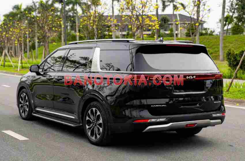 Cần bán xe Kia Carnival Signature 2.2D sx 2023