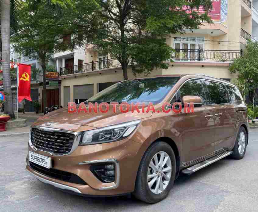 Cần bán gấp xe Kia Sedona 3.3 GAT Premium 2019 màu Nâu
