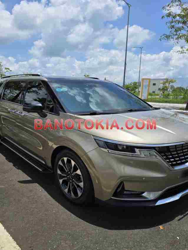 Cần bán xe Kia Carnival Premium 2.2D sx 2022