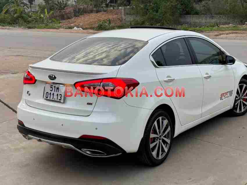 Cần bán xe Kia K3 2.0 AT đời 2015