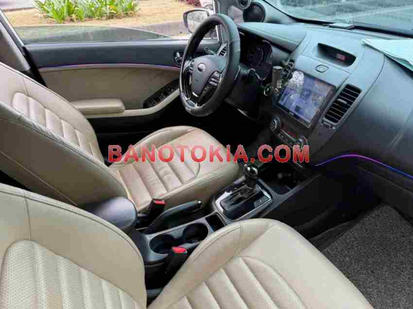 Cần bán Kia Cerato 2.0 AT 2018 - Số tự động