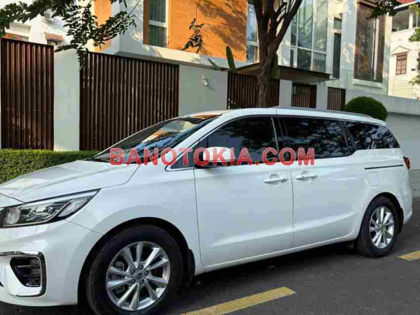 Cần bán gấp xe Kia Sedona Platinum D 2018 màu Trắng