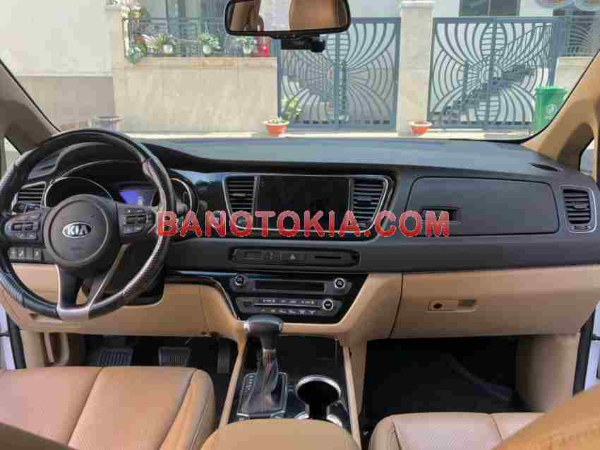 Kia Sedona 2.2 DAT Luxury 2021 Máy dầu, xe đẹp