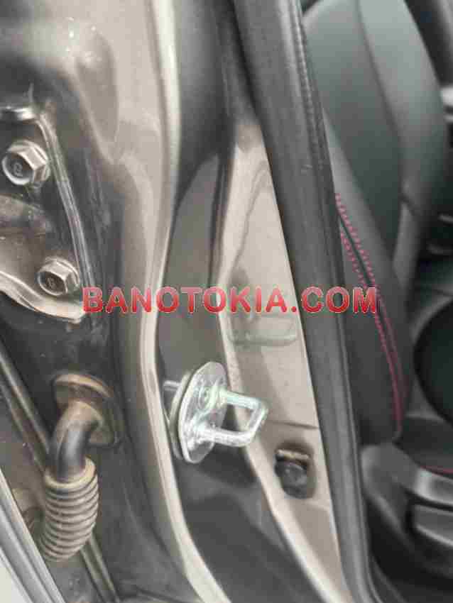 Cần bán xe Kia Forte SLi 1.6 AT màu Ghi 2009
