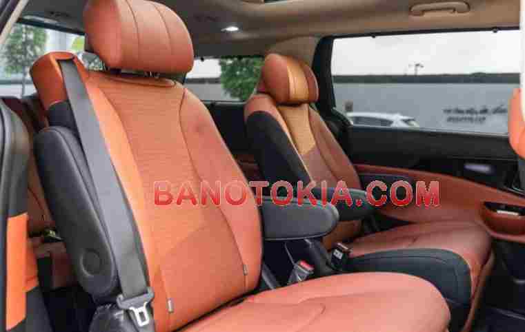 Kia Carnival Signature 3.5G năm 2024