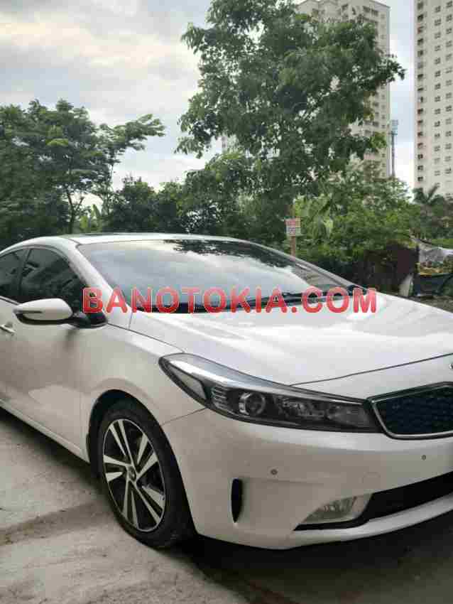 Cần bán gấp Kia Cerato 1.6 AT 2018 - Xe đẹp - Giá tốt